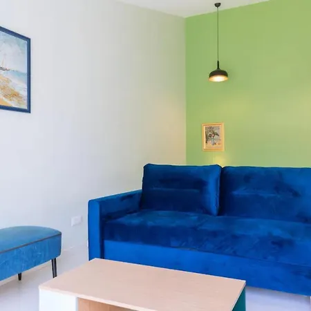 Little House For 4 People Vakantiehuis *