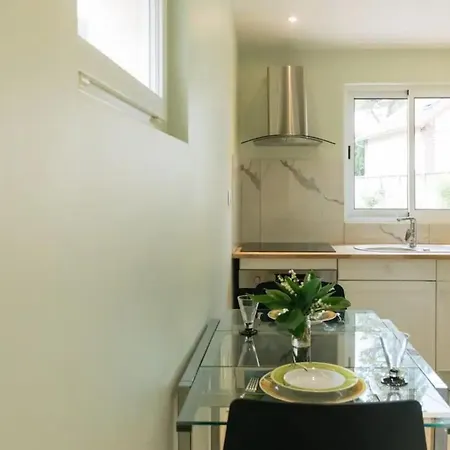 Little House For 4 People Vernon (Eure)