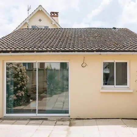 Casa vacanze Little House For 4 People *