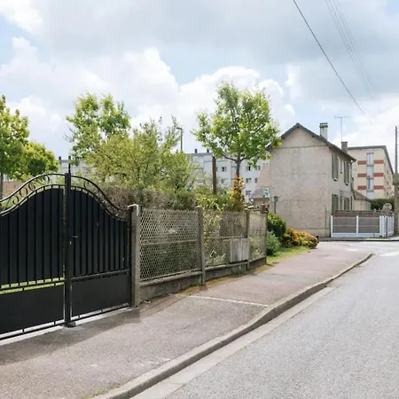 Little House For 4 People Vernon (Eure)